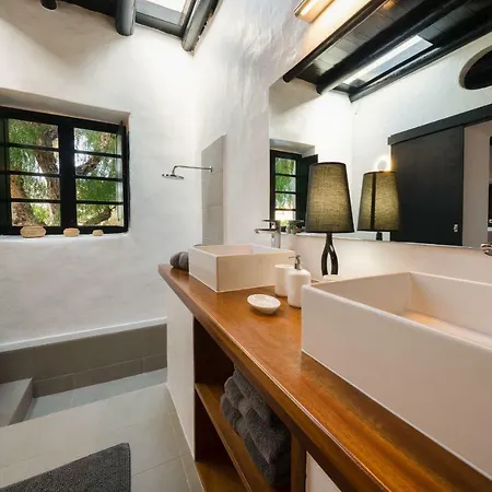 Villa Guatiza *
