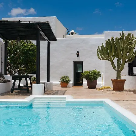 Villa Guatiza *