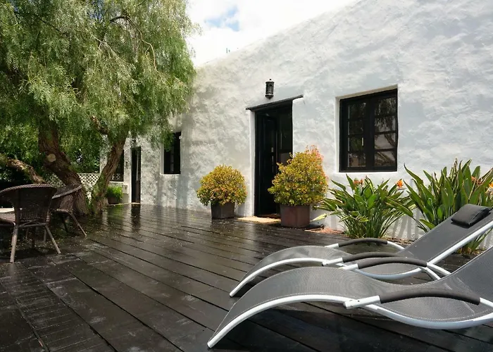 Villa Guatiza Βίλα *